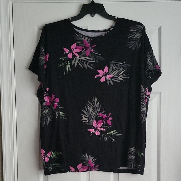 Croft & Barrow The Classic Tee - Picture 1 of 9